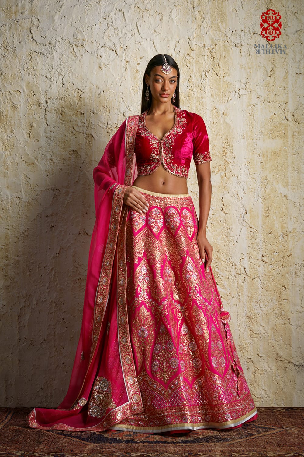 Amira velvet koti