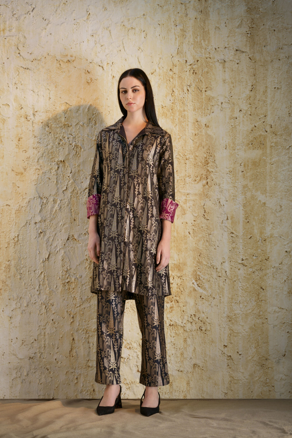Vriksha collared tunic and slim pants in munga silk-black