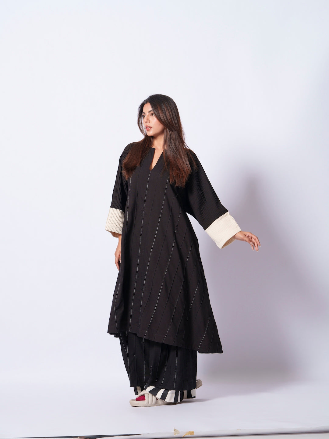 Dune Tunic-Black + Natural