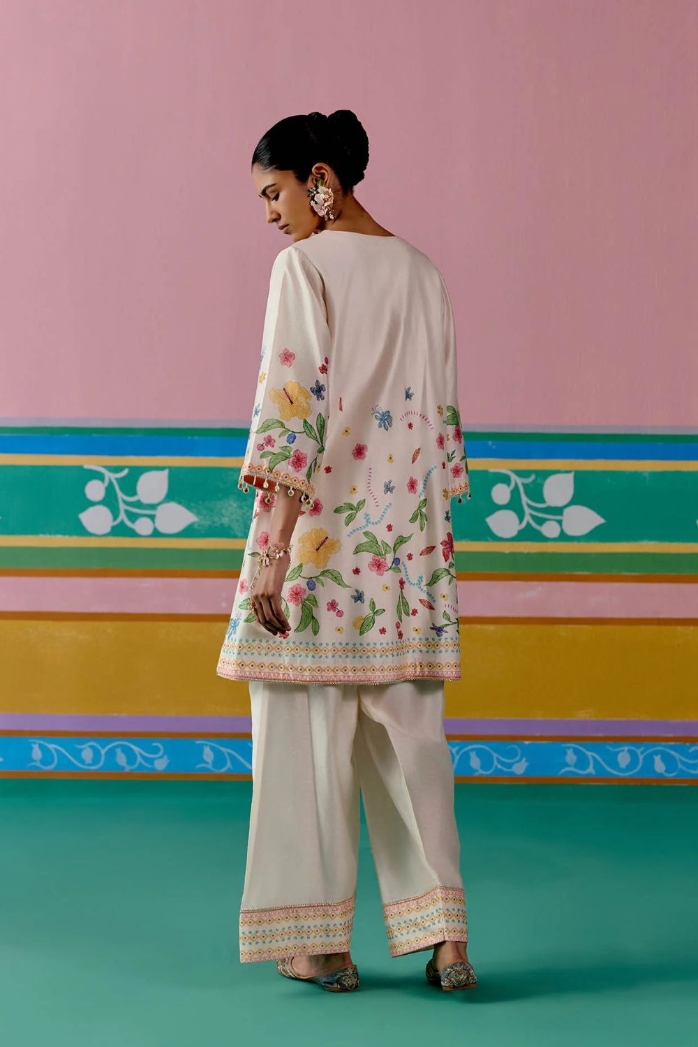 Ecru Floral Square Neck Kurta Set