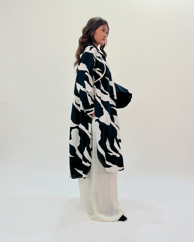 Line shirt dress-Black & White