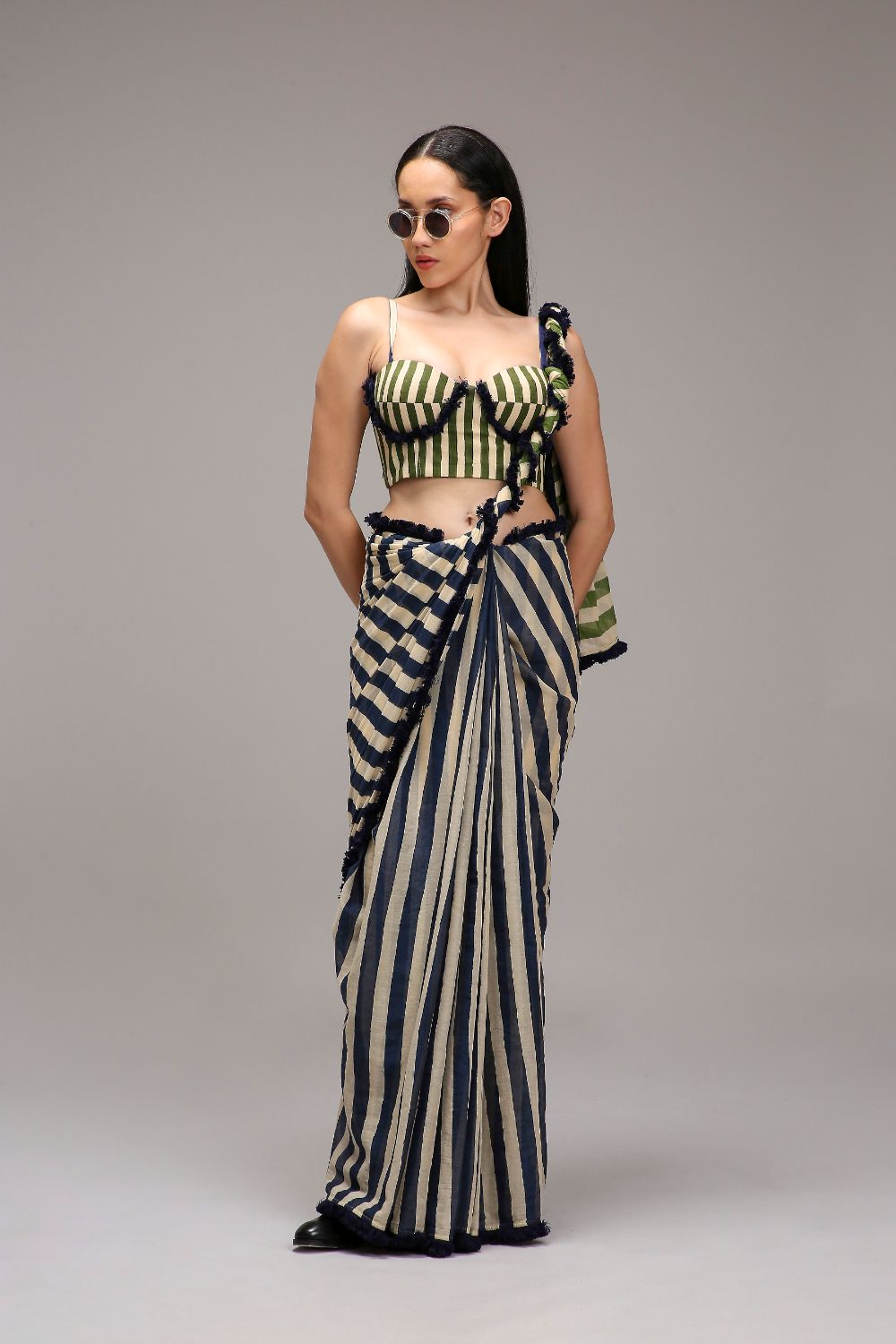 Egg-Shell Corset & Dual Striped Saree Set (2 PCS)