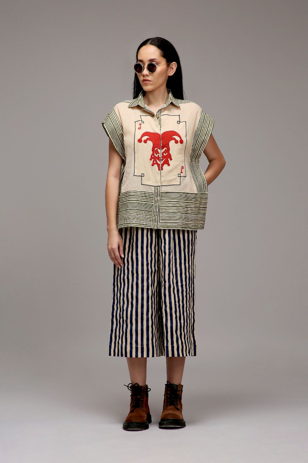 Egg-Shell Joker Shirt Capre Set