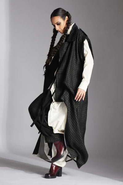 Eian Jacket-Black and White