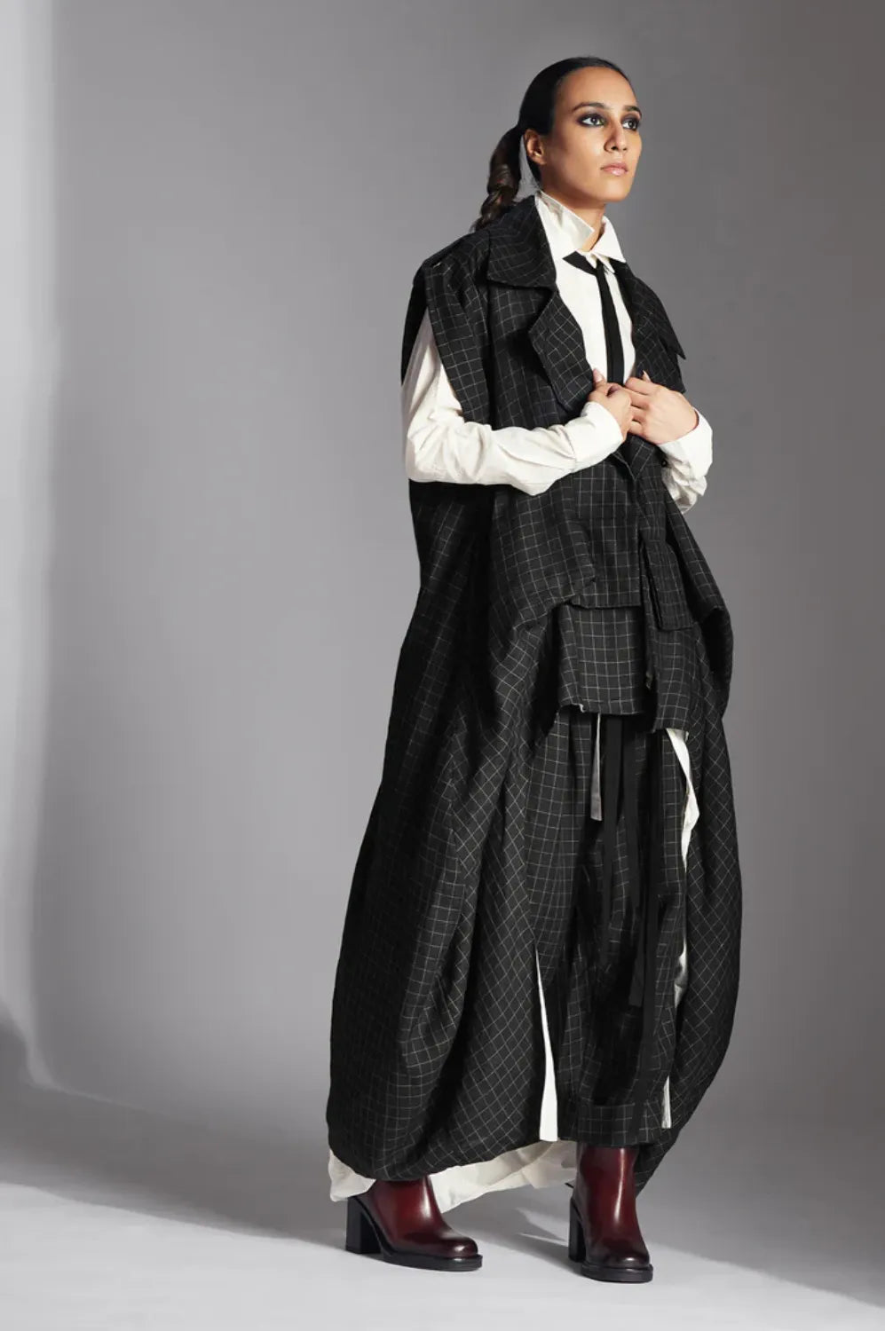 Eian Jacket-Black and White