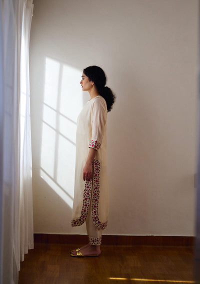 Elle ivory kurta set
