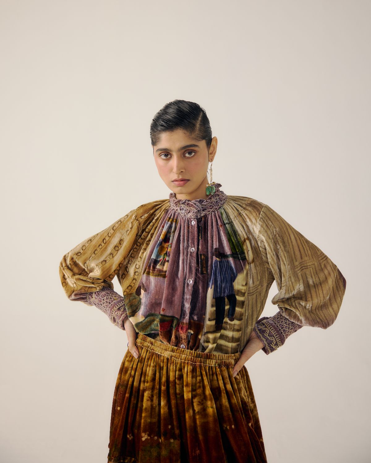 FARMER TOP-Living Room