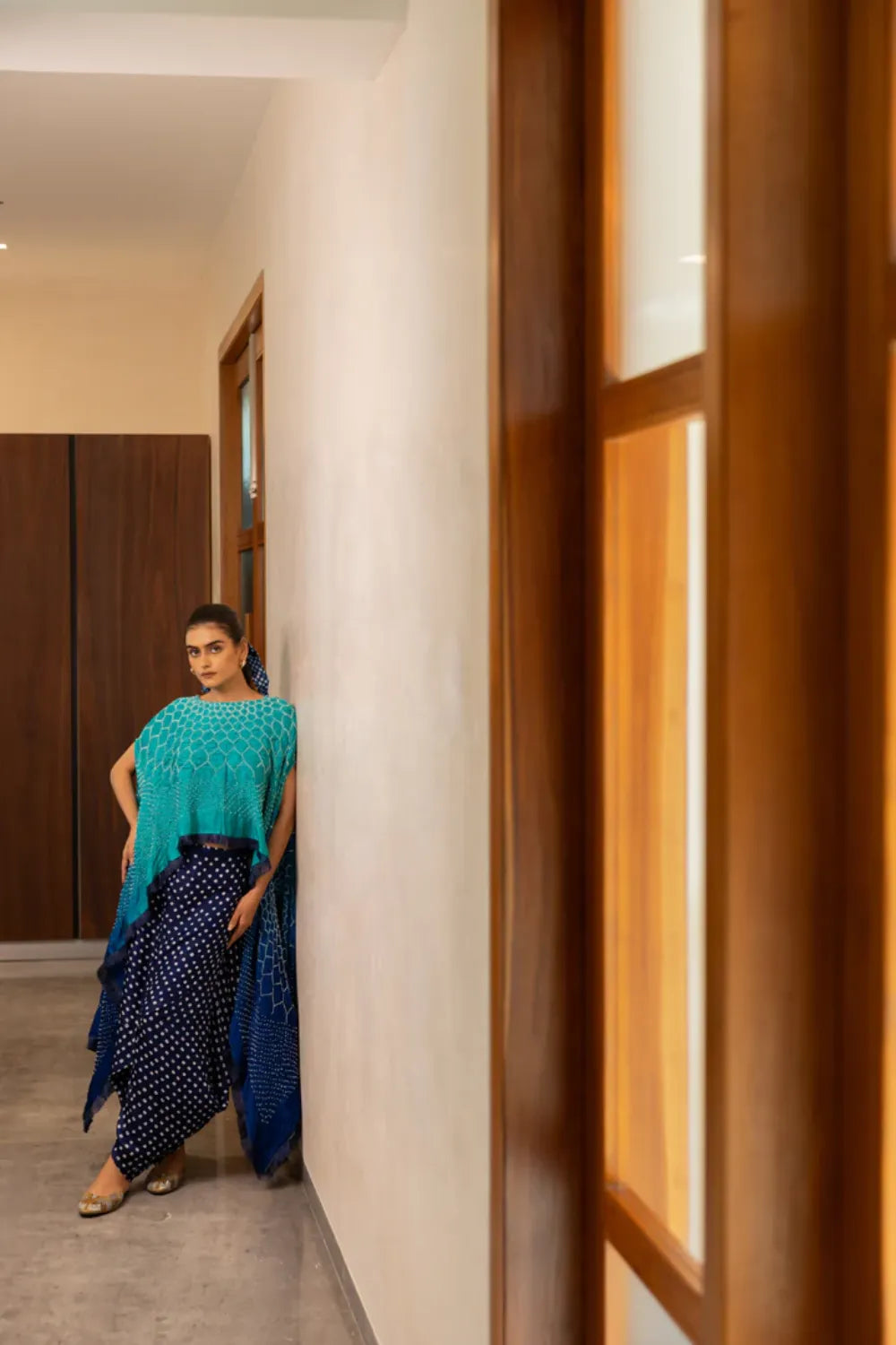 FRINGE CAPE-BLUE GREEN SHADED