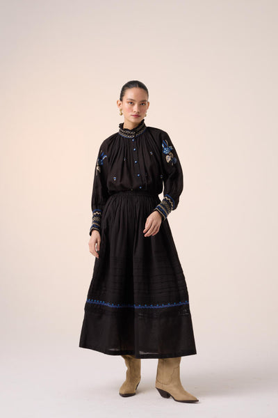 FARMER SET -BLACK (FARMER TOP+PINTUCK SKIRT )