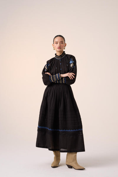 FARMER SET -BLACK (FARMER TOP+PINTUCK SKIRT )
