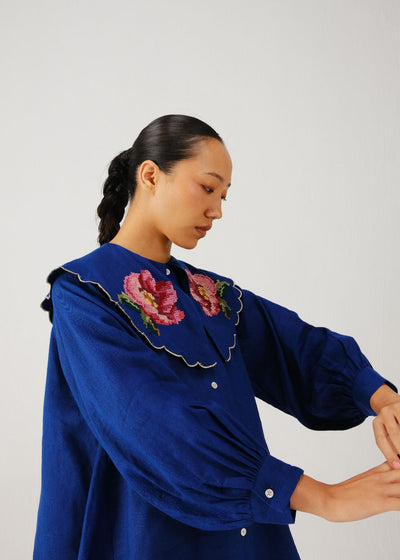 Julia top-Blue rose emb.