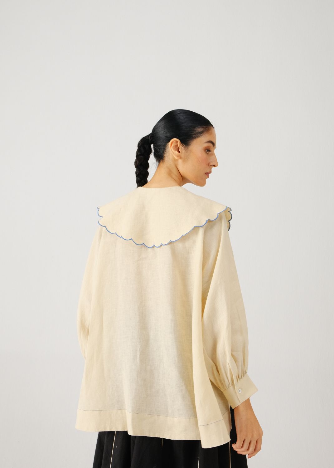 Julia top-Ivory rose emb.