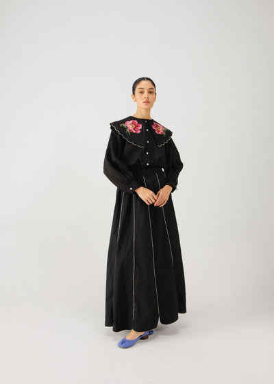Julia set-Black rose emb.