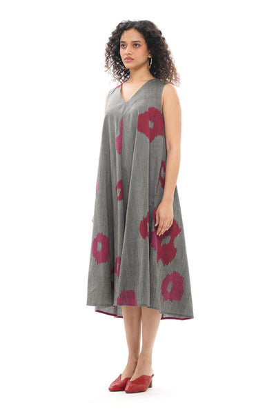 KURO SLEEVELESS BIAS DRESS