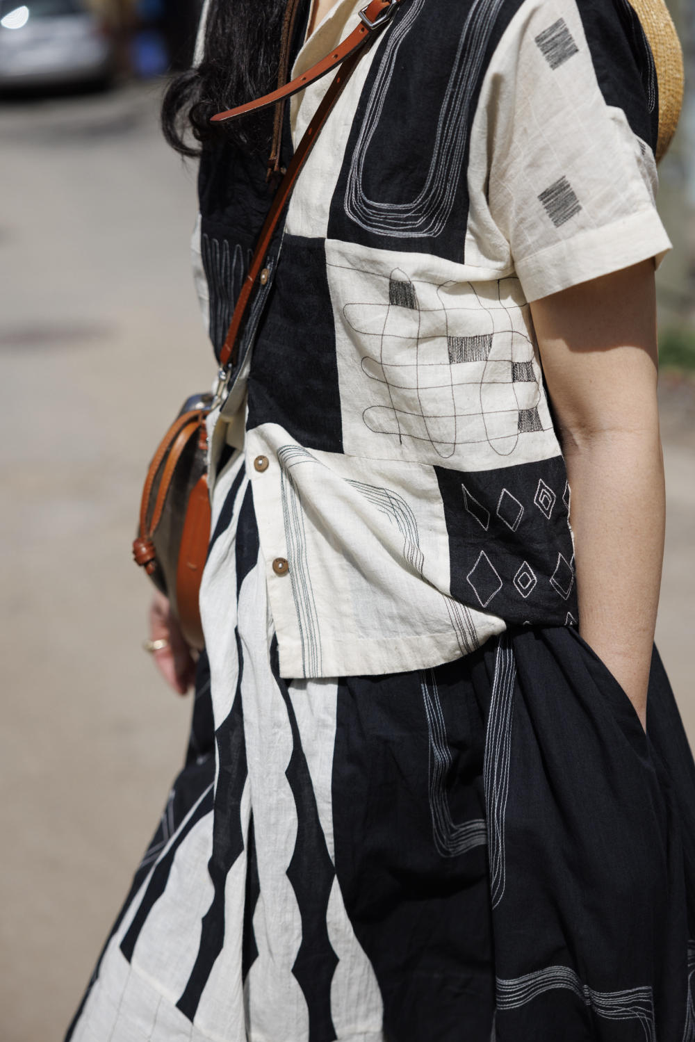 Kusum shirt-Black and White