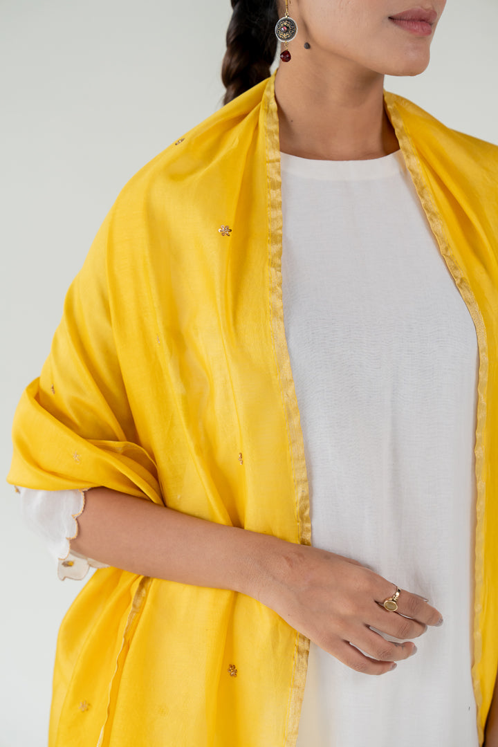 Fiza Kurta Set with Ayra Odhani-Ivory & Yellow
