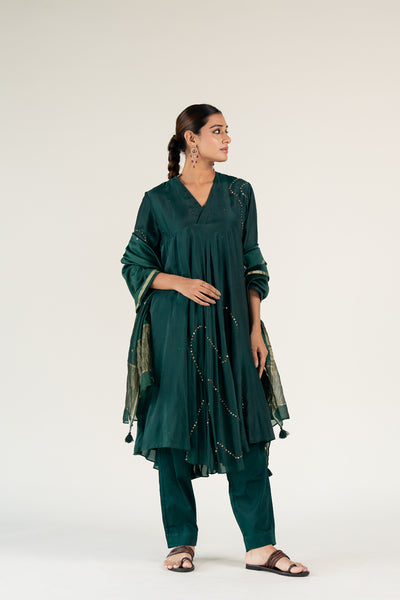 Maheem Kurta Set 
with Ayra Odhani-Emerald