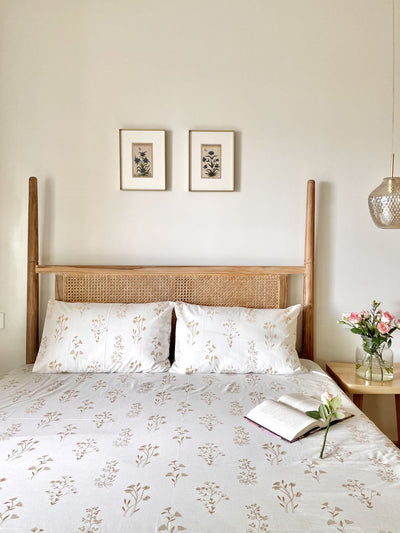 Meadow Bedsheet With Pillow Covers