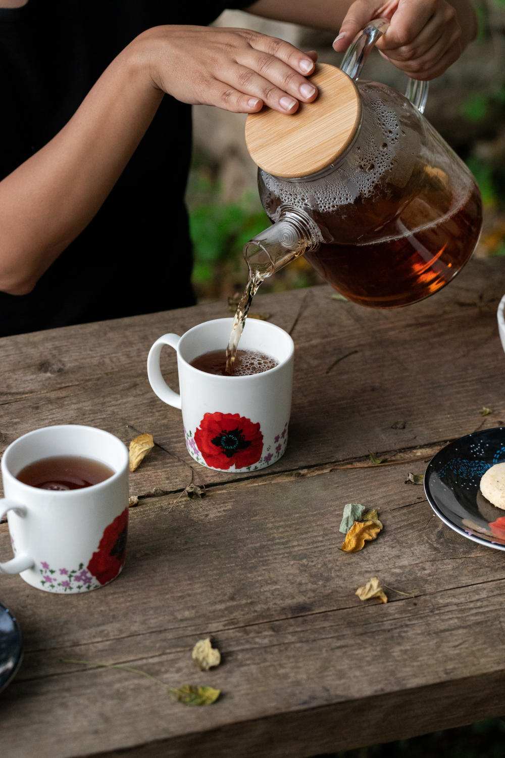Midnight in Mashobra- Scarlet Mugs