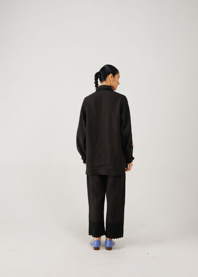 Moira shirt-Black pixel emb.
