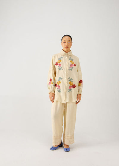 Moira shirt-Ivory pixel emb.