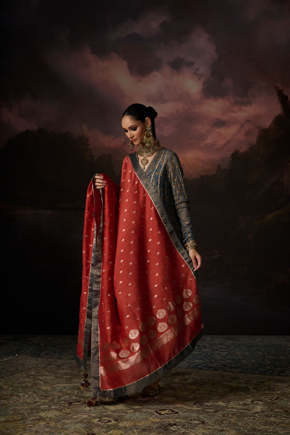 MONA DUPATTA