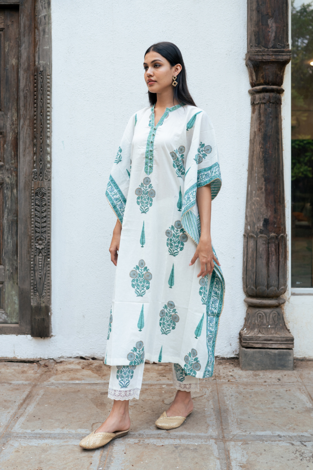 Mughal Blue Boota Kaftan Set