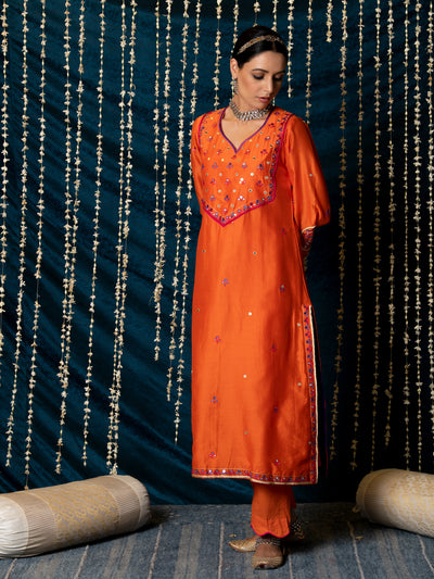 Hunar Narangi Kurta Set