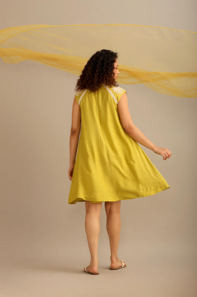 A LIME COTTON SILK PINTUCKED SHORT KNEE LENGTH DRESS