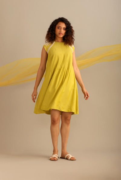 A LIME COTTON SILK PINTUCKED SHORT KNEE LENGTH DRESS