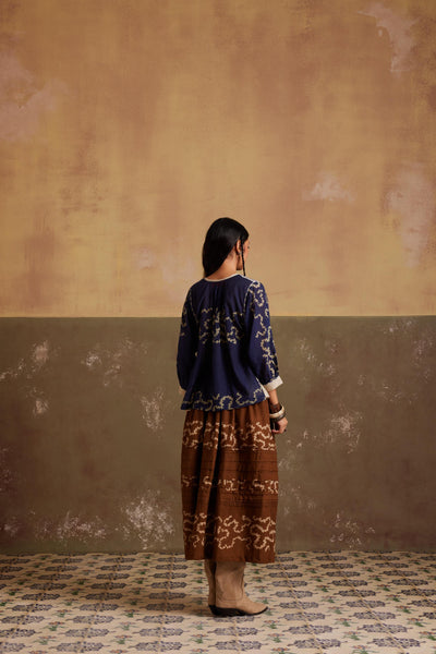 Maison Top-Indigo-Ivory Spiral
