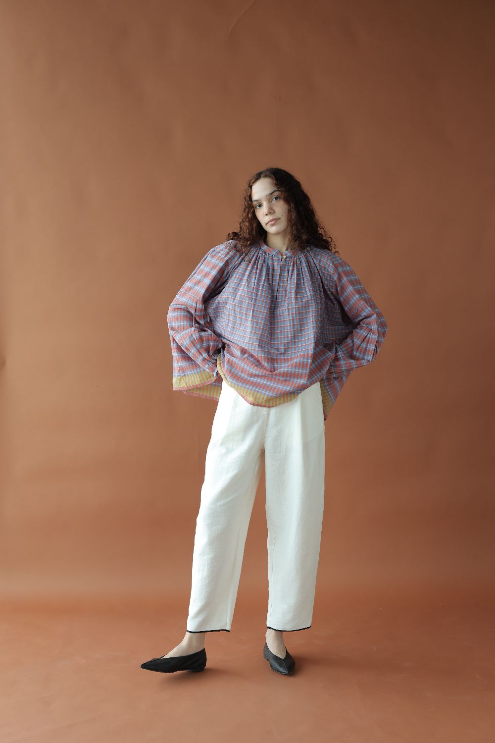 Akira-Two toned checks Top