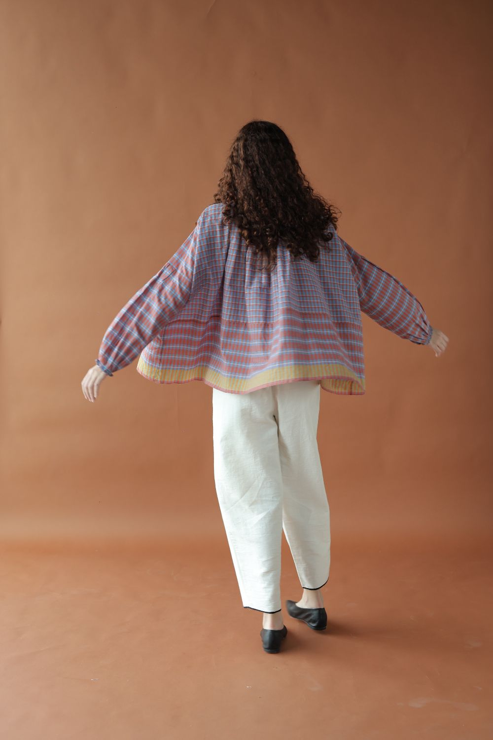 Akira-Two toned checks Top