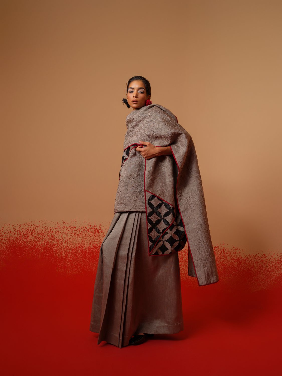 Mist Scarf-Grey + Black + Red
