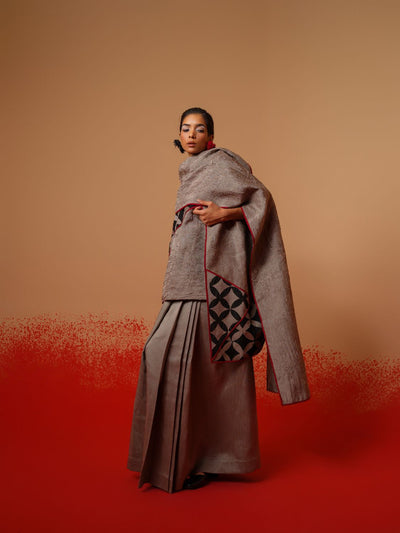 Mist Scarf-Grey + Black + Red