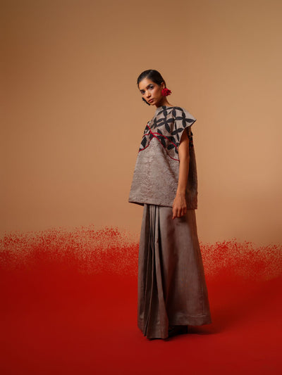 Mist Top-Grey + Black + Red