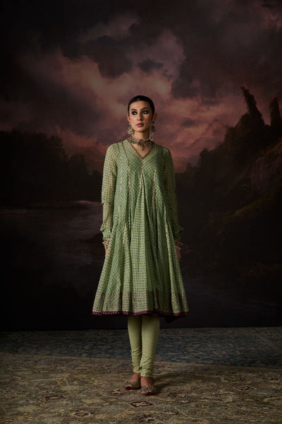 NAAZ CHURIDAR