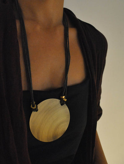 BRASS CIRCLE NECKPIECE