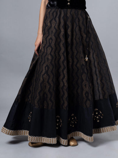 Naseem Lehenga