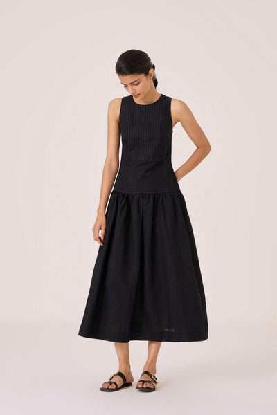 Nuwan Black Quilted Dress