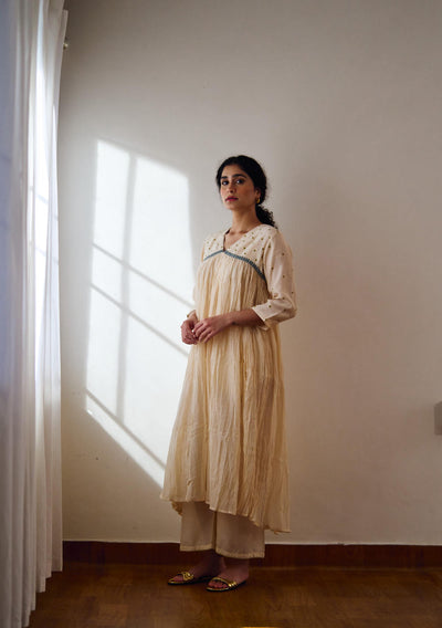 Nyla ivory kurta set