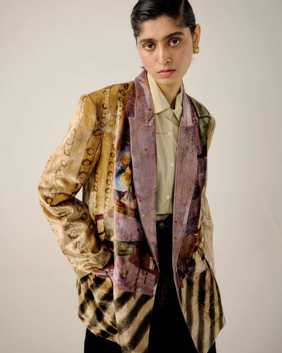 OVERSIZED BLAZER-Living Room