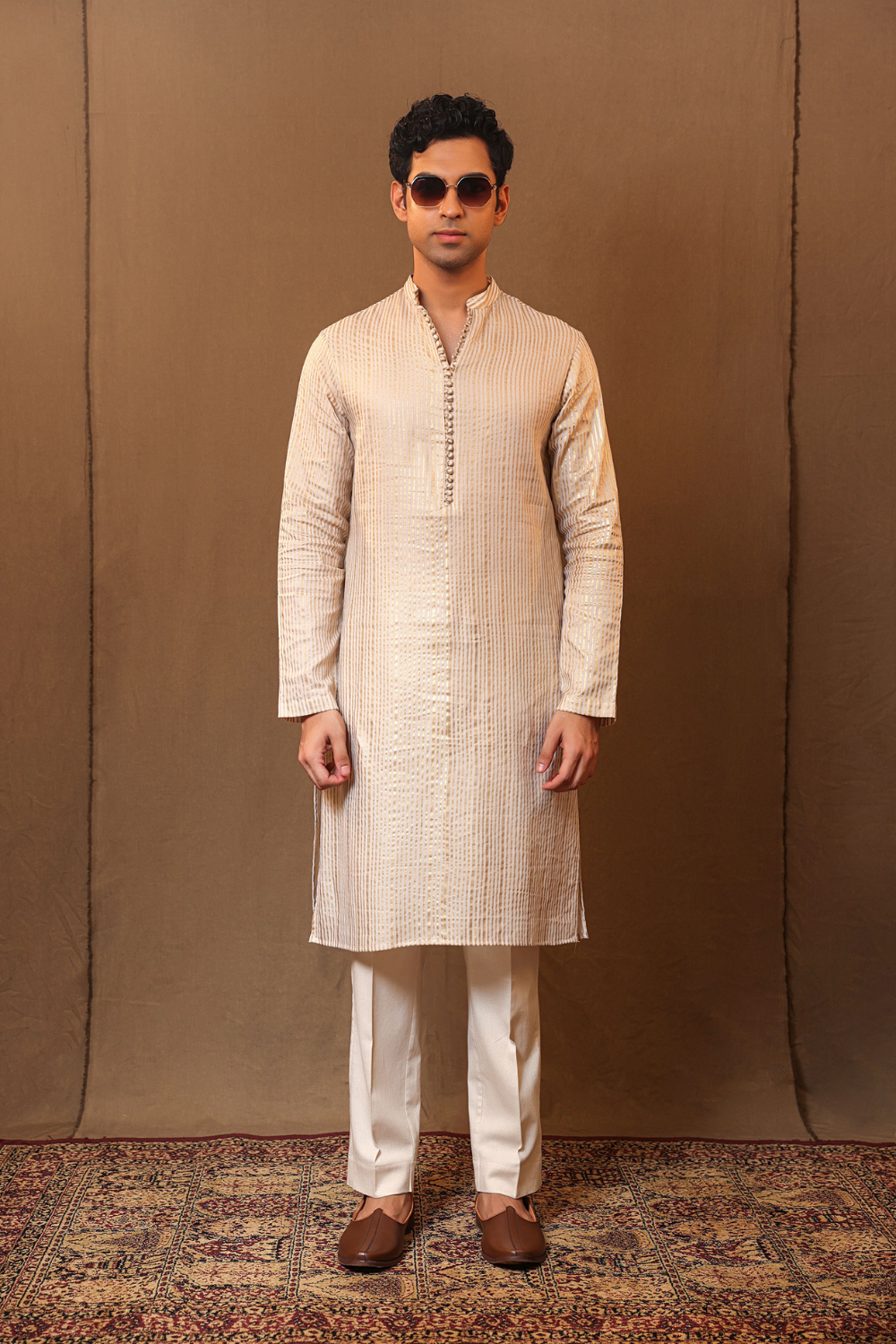 Off-White STR Buttoned Kurta Set (2 PCS)