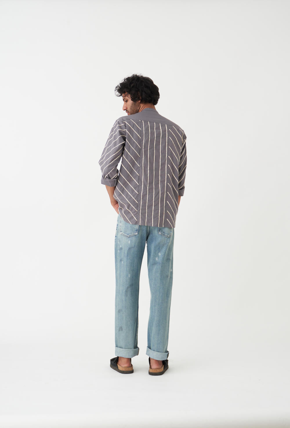 DIAGONAL EMB. SHIRT  - GREY