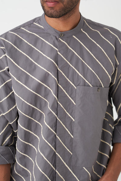 DIAGONAL EMB. SHIRT  - GREY