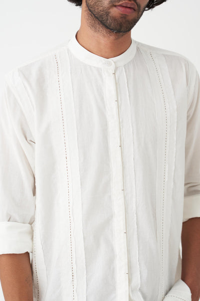 CEDAR EMB. SHIRT - WHITE