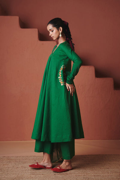 Paan Co Linen Embroidered Pocket Kurta Set with dupatta