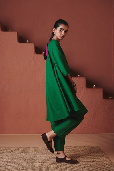 Paan Co Linen Pheran Kurta Set