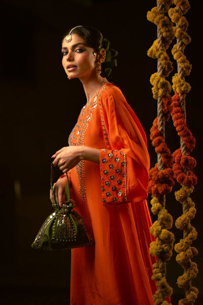 Sunira Green Chamak Potli- Mehendi