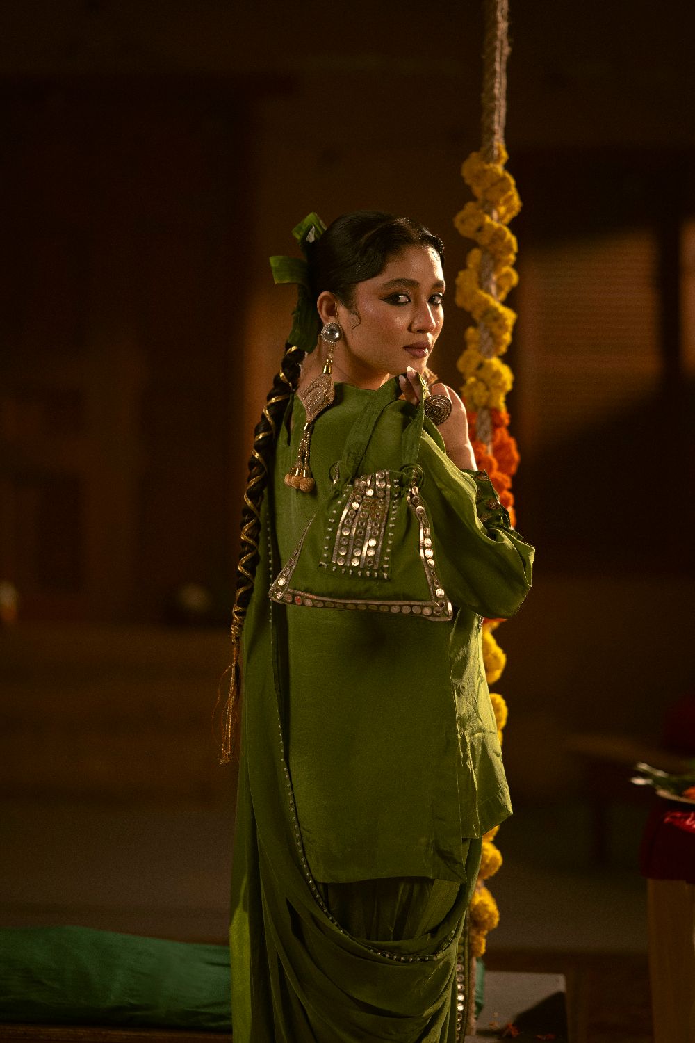 Sunira Green Chamak Potli- Mehendi